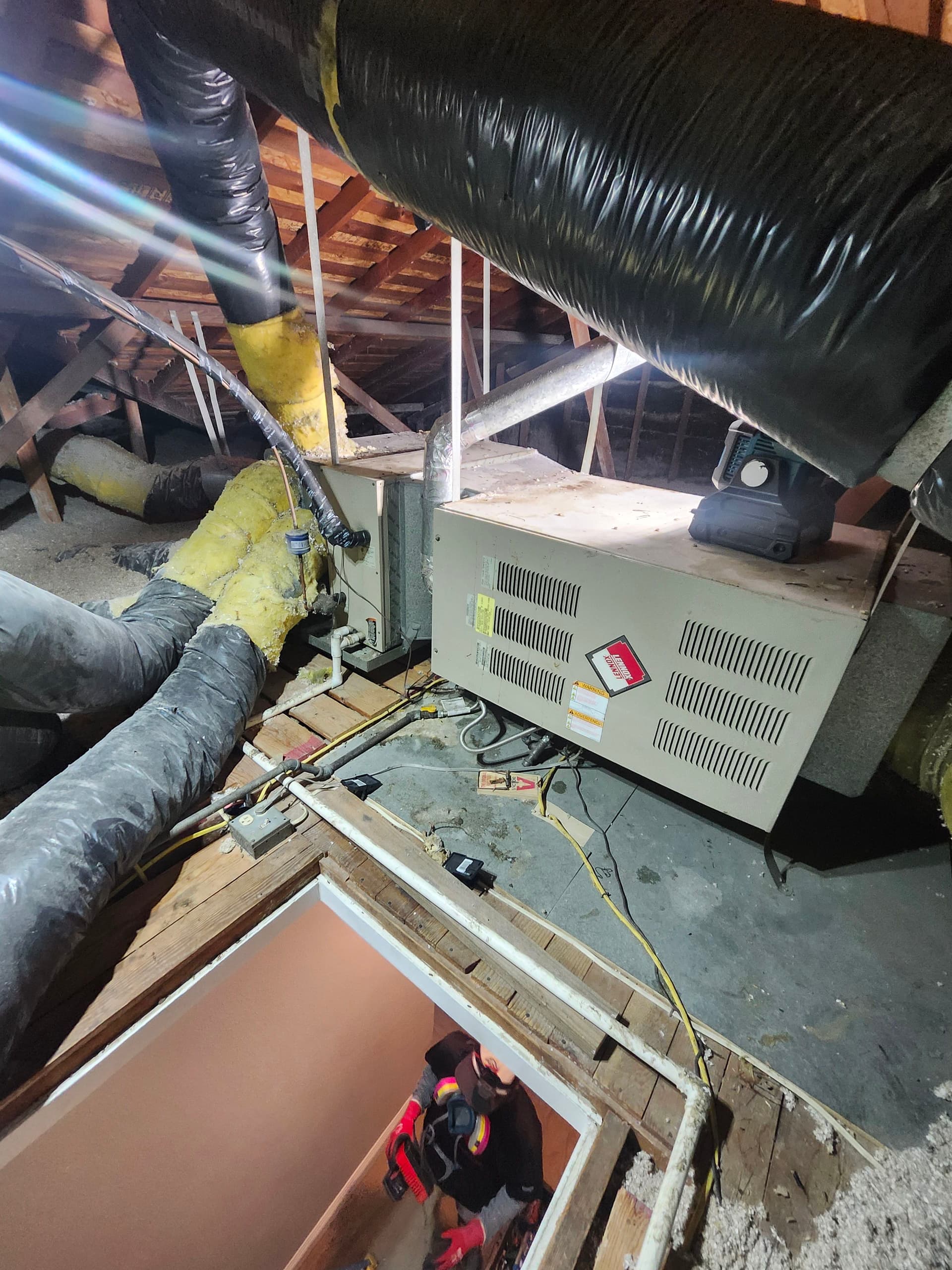 Gallery photos for 30-Year-Old AC System Replaced With AC Pro Z-Series Heat Pump: Image #1