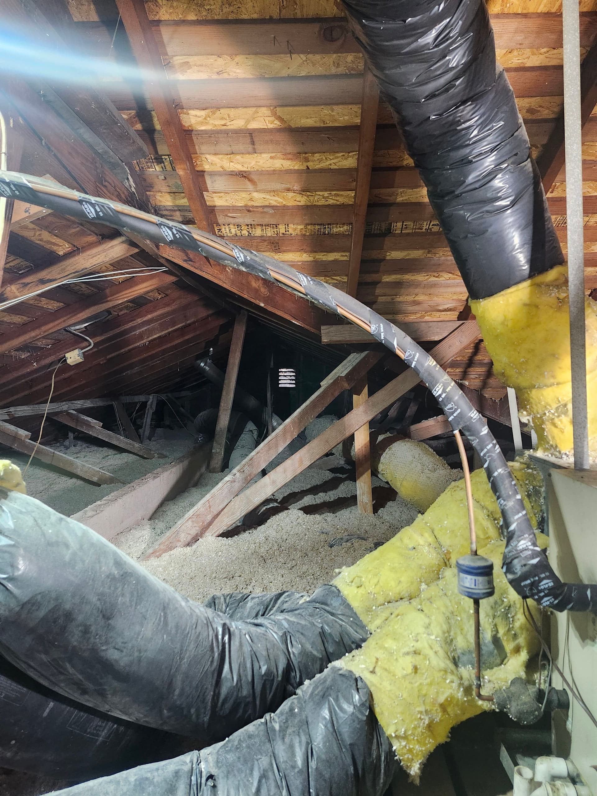 Gallery photos for 30-Year-Old AC System Replaced With AC Pro Z-Series Heat Pump: Image #4